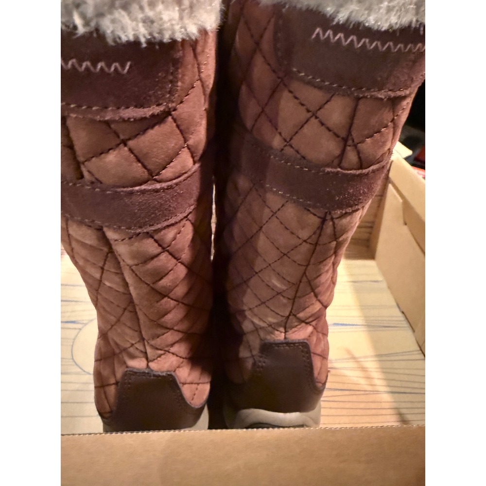 Patagonia Wintertide High Boots NWOT Brown Sable Quilted Faux Fur Waterproof 7.5 - Picture 5 of 9
